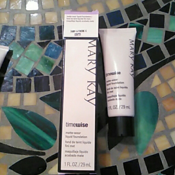 Mary kay - Picture 3 of 4